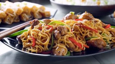 VIDEO: chicken chow mein