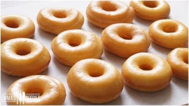 VIDEO: Melt In Your Mouth Glazed Donuts Recipe ( How to make the BEST Yeast Donuts ! ) Homemade Donuts