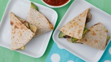 VIDEO: Mushroom Quesadillas – Easy Lunch Recipes – Weelicious Featuring Simply Recipes