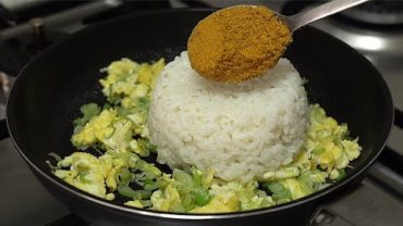 VIDEO: 만사가 편한 카레볶음밥 Curry Fried Rice