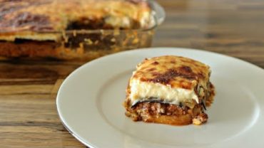 VIDEO: How to Make Greek Moussaka
