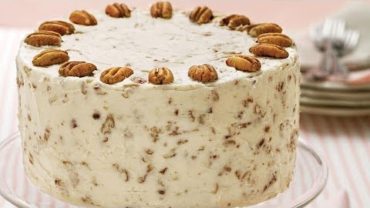 VIDEO: Italian Cream Cake | Southern Living