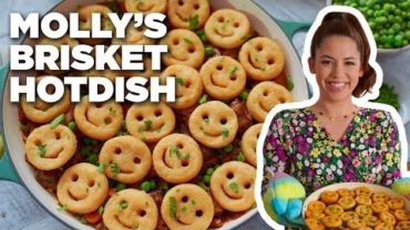 VIDEO: Molly Yeh’s Brisket Hotdish | Girl Meets Farm | Food Network