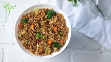 VIDEO: 2 Delicious Fried Rice Recipes | Healthy + Vegan