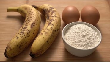 VIDEO: 바나나 팬케이크 Fluffy Banana Pancakes