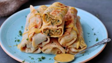VIDEO: Savory Crepes With A Veggie Filling (Easy Recipe)