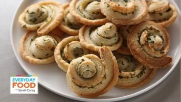 VIDEO: Garlic-Herb Pinwheels | Everyday Food with Sarah Carey
