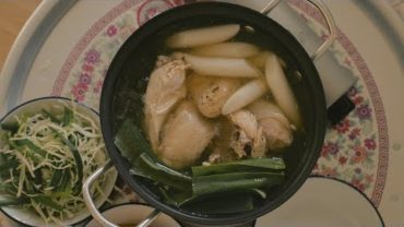 VIDEO: 닭한마리 : Dak-hanmari (Korean chicken stew) | Honeykki 꿀키
