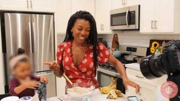 VIDEO: Banana Bread (Grain-free & Vegan) | COOKING WITH BABY J
