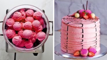 VIDEO: 3 yummy flavors, 3 clever hacks, one ultimate Neapolitan cake! by So Yummy