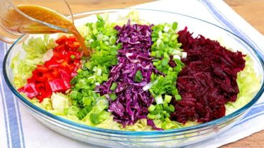 VIDEO: Ich schneide, ich esse, ich nehme ab! Alles ist einfach! Der leckerste Salat zum Abnehmen!