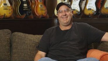 VIDEO: Vince Gill’s Thoughts On Life | Southern Living