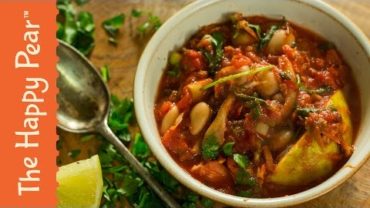 VIDEO: Vegan Greek Stew in 5 Minutes! – VEGANUARY
