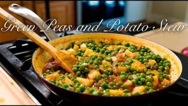 VIDEO: Greek Style Green Peas and Potato Stew/ Arakas