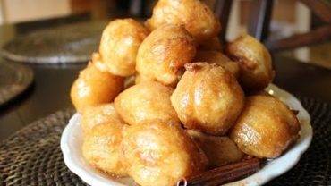 VIDEO: loukoumades: Greek Honey Donuts