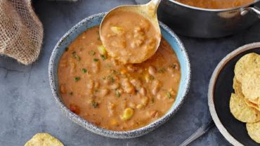 VIDEO: Mexican Pinto Bean Soup (Easy Stew Recipe)
