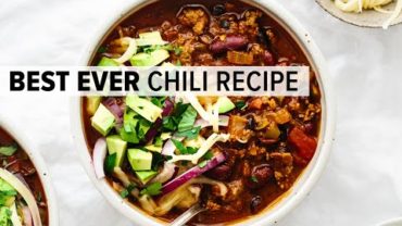 VIDEO: BEST EVER CHILI RECIPE | an easy beef chili bursting with flavor