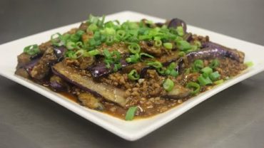VIDEO: How to Make Eggplants with Garlic Sauce （鱼香茄子) Semi-Authentic
