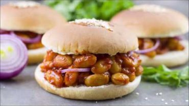 VIDEO: Vegan Sloppy Joes With Beans (Easy & Gluten-Free Recipe)