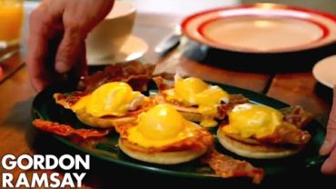 VIDEO: How To Cook Eggs Benedict | Gordon Ramsay