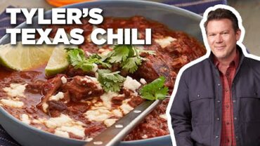 VIDEO: Cook Texas Chili Recipe with Tyler Florence | Food 911 | Food Network