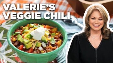VIDEO: Valerie Bertinelli’s Veggie Chili with All the Fixings | Valerie’s Home Cooking | Food Network