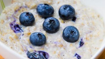 VIDEO: 4 Ways To Make Oatmeal Recipe Breakfast For Weight Loss