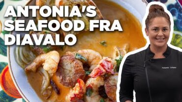 VIDEO: Antonia Lofaso’s Seafood Fra Diavalo with Charred Garlic Bread | Guy’s Ranch Kitchen | Food Network