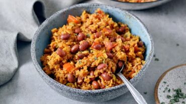 VIDEO: Spanish Rice and Beans | Easy Recipe