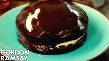 VIDEO: Cooking Chocolate Cake With Gordon Ramsay