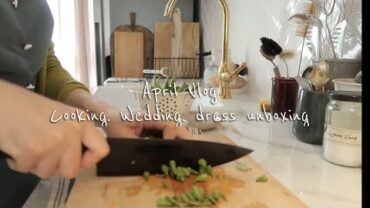 VIDEO: 【ENG】日常Vlog 蔬菜炖羊肉 & 参加婚礼 & 连衣裙开箱｜Lamb stew, attend wedding dinner, daily life