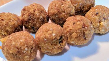 VIDEO: Coconut Laddu | Coconut Jaggery Laddu recipe | Nariyal Ladoo Recipe |  नारियल लड्डू | Instant  Laddu