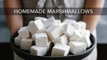 VIDEO: HOW TO MAKE MARSHMALLOWS | homemade marshmallows without corn syrup