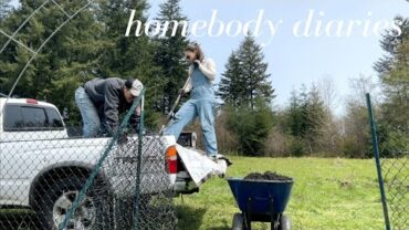 VIDEO: Weekend Vlog | Rest, Yard Work, & Fun with Friends (Homebody Diaries)