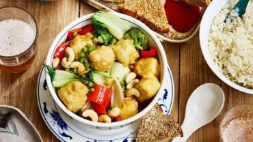 VIDEO: VEGAN CHINESE FOOD. vegan ‘prawn’ toasts & crispy lemon tofu