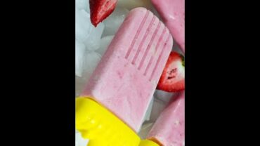 VIDEO: Easy frozen strawberry protein pops: a refreshing post-workout snack!