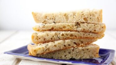 VIDEO: Garlic Bread – Easy Side Dish Recipes – Weelicious