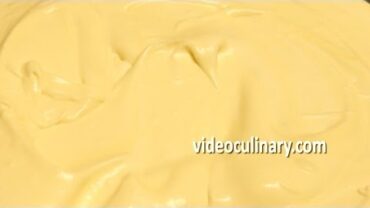 VIDEO: Tiramisu Cream Recipe – Italian Desserts – VideoCulinary