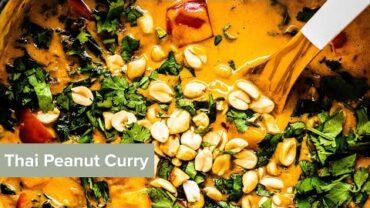 VIDEO: Thai Peanut Curry