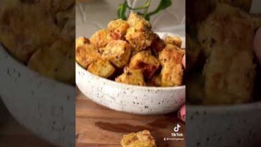 VIDEO: Rosemary Garlic Tofu (Oven Baked & Crispy!)