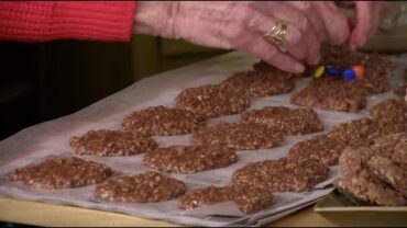 VIDEO: No Bake Cookies with Dollie