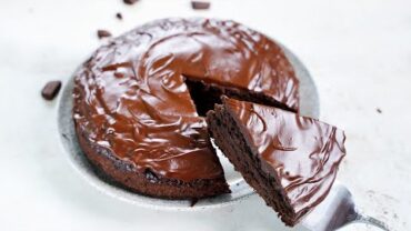VIDEO: Avocado Chocolate Cake Recipe (Vegan, Gluten-Free)