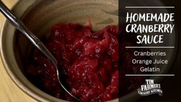 VIDEO: Homemade Cranberry Sauce