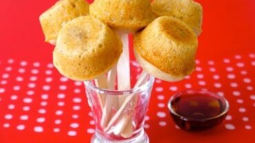 VIDEO: How To Make Pancake Muffins – Breakfast Recipes for Children – Weelicious