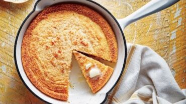 VIDEO: The Southern History Of Cornbread | Southern Living