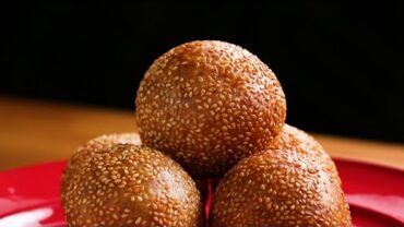 VIDEO: Chinese Fried Sesame Balls • Tasty