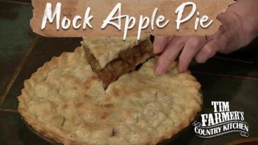 VIDEO: MOCK APPLE PIE | Zucchini Filled Pie (Tastes Just Like Apple!)