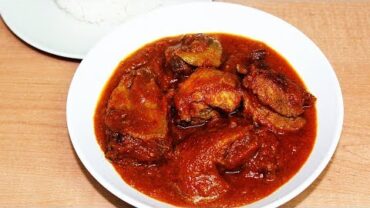VIDEO: Oiless Tomato Stew | No-Fry Nigerian Tomato Stew | Flo Chinyere