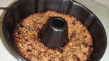 VIDEO: Handvo Recipe Video – Steamed savory vegetable cake – Gujarati Cuisine