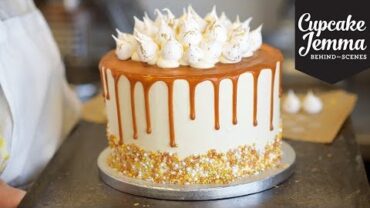 VIDEO: Behind the Scenes Making of a Christmas Caramel Cake! | Cupcake Jemma